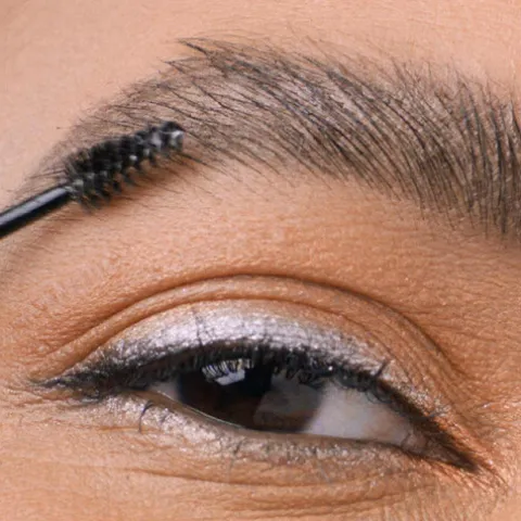 Maybelline Build-A-Brow 2 In 1 Caneta E Gel De Sobrancelhas 259 Ash Brown