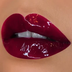 Nyx Pro Makeup Shine Loud High Pigment In Charge