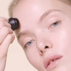 Revlon Roll-On Facial Vulcânico Para Controlo Pele Oleosa